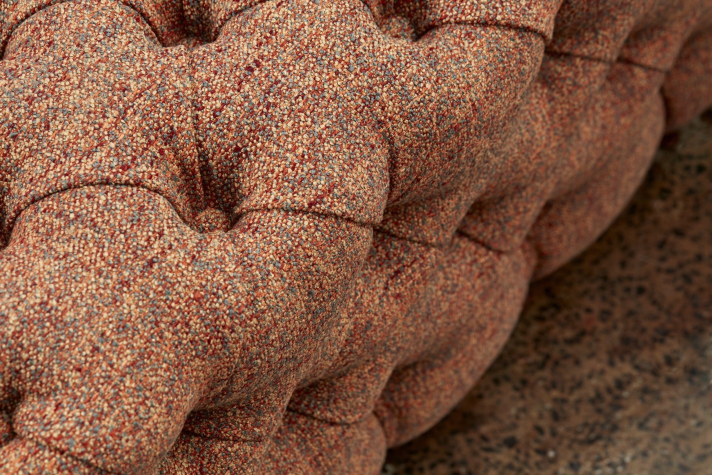 Arthur G Diamond Button Ottoman Zepel Mingle Mangle 2880 2560x1124