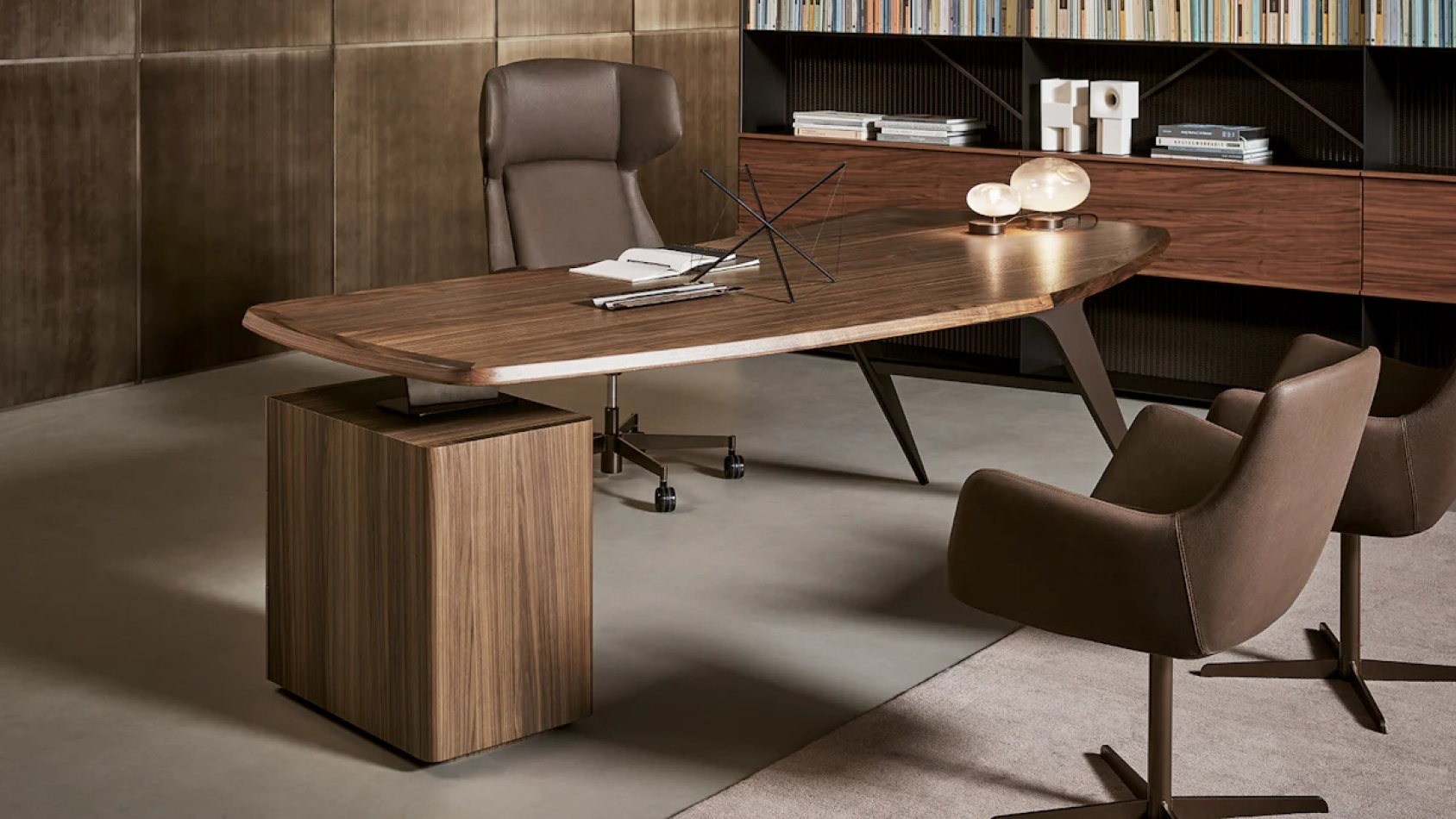 Bonaldo executive diver main slider 04