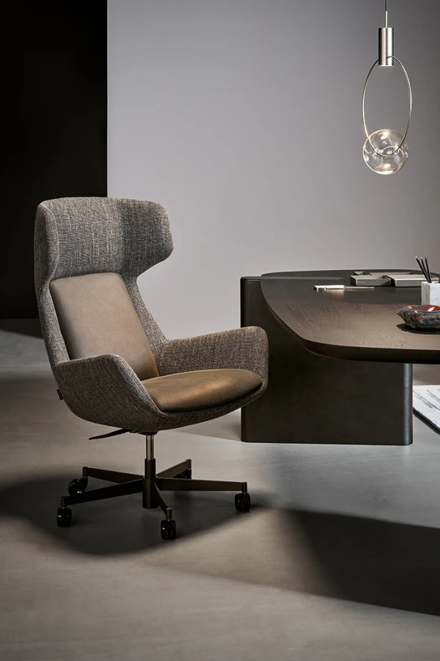 Bonaldo executive newton low main slider 01