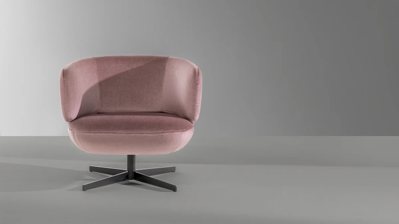 Bonaldo poltrone doge armchair main slider 01