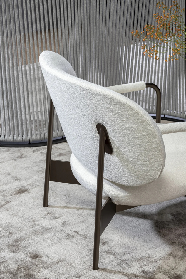Bonaldo poltrone crossloungechair gallery 05 1