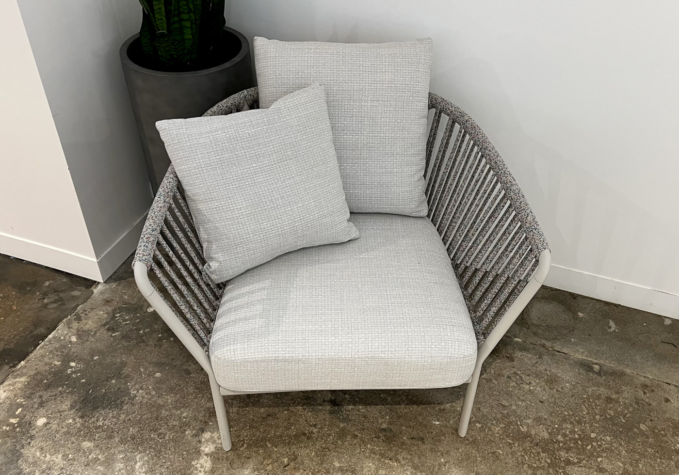 IMG 7180 rialoungechair