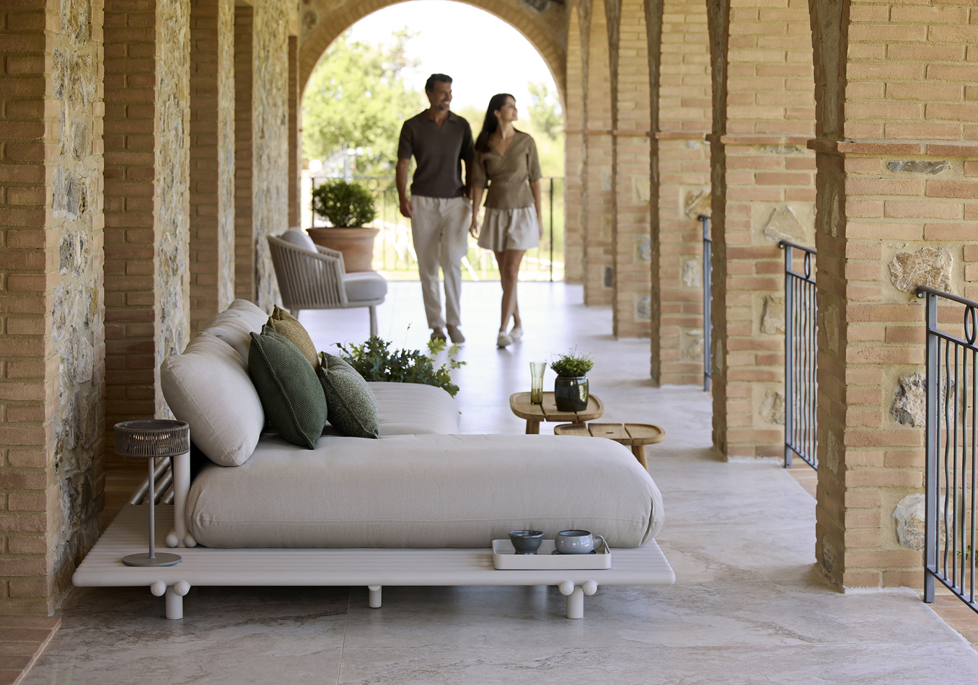 Cane line sticks platform sofa with chaise 0365