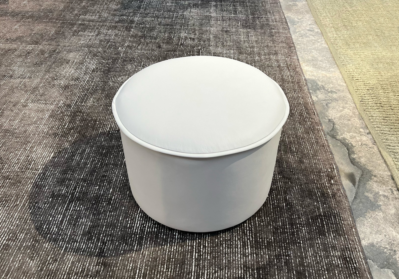 1 arty footstool arthurg