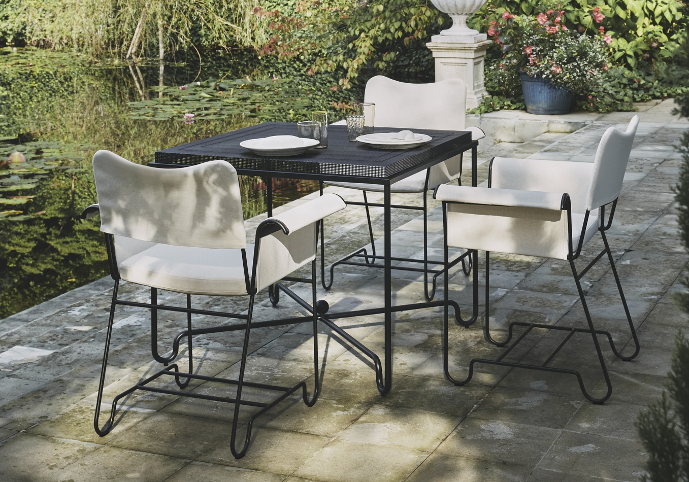 GUBI w light SICILIA121410220656 hero