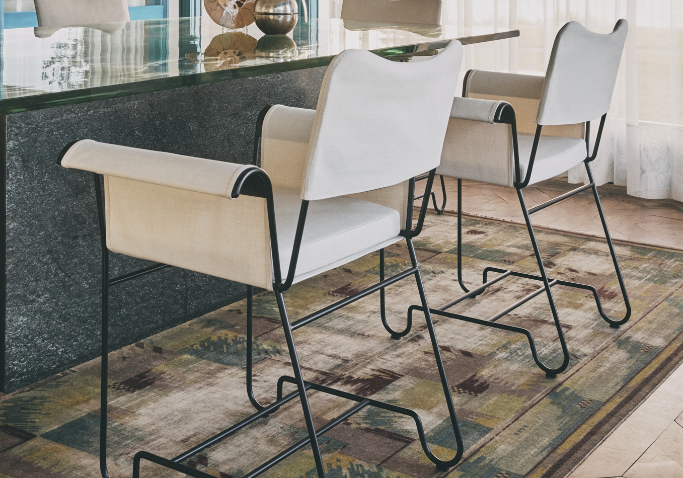 GUBI w light SICILIA121410220656 hero