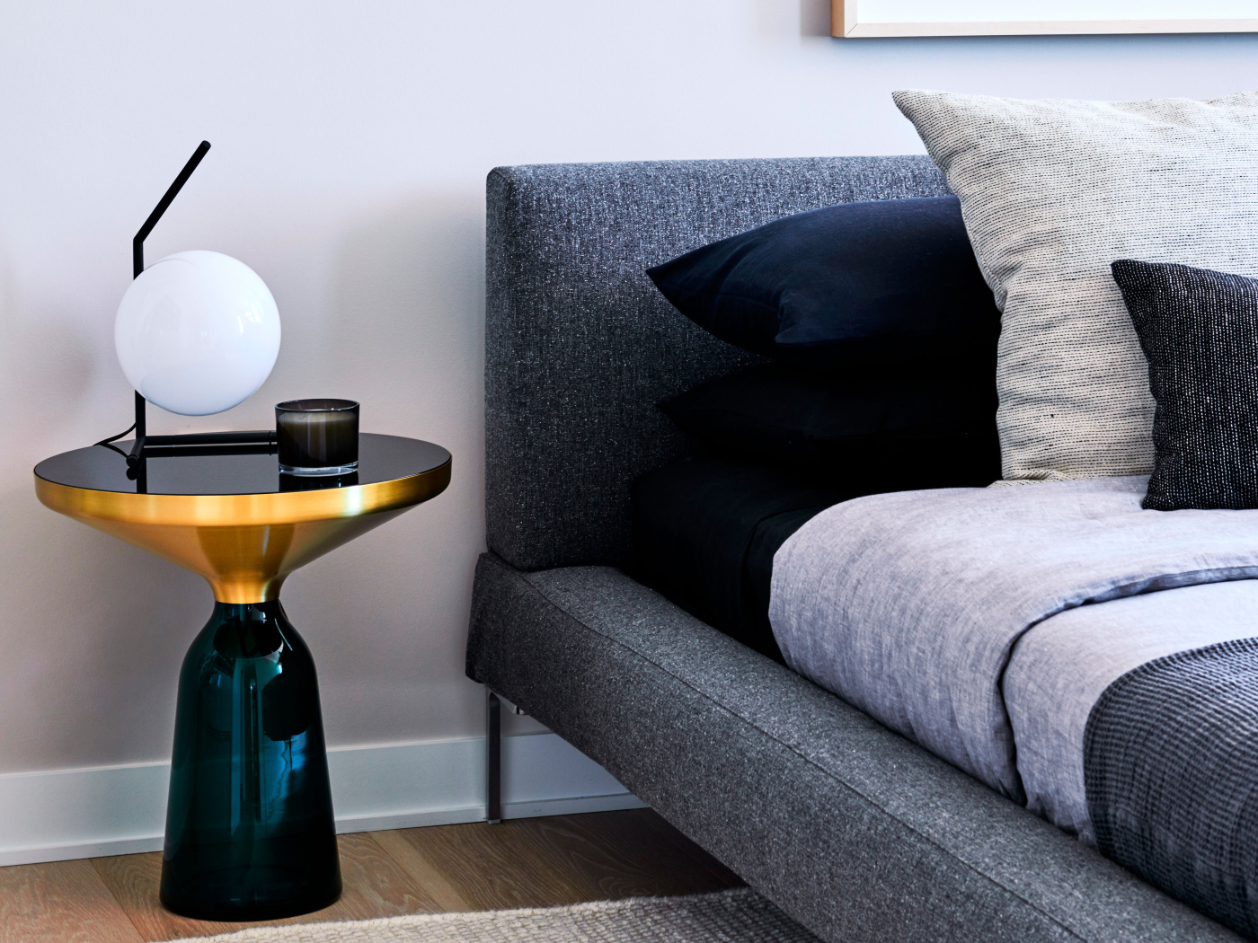 Ic t1 low black table anastassiades flos 01