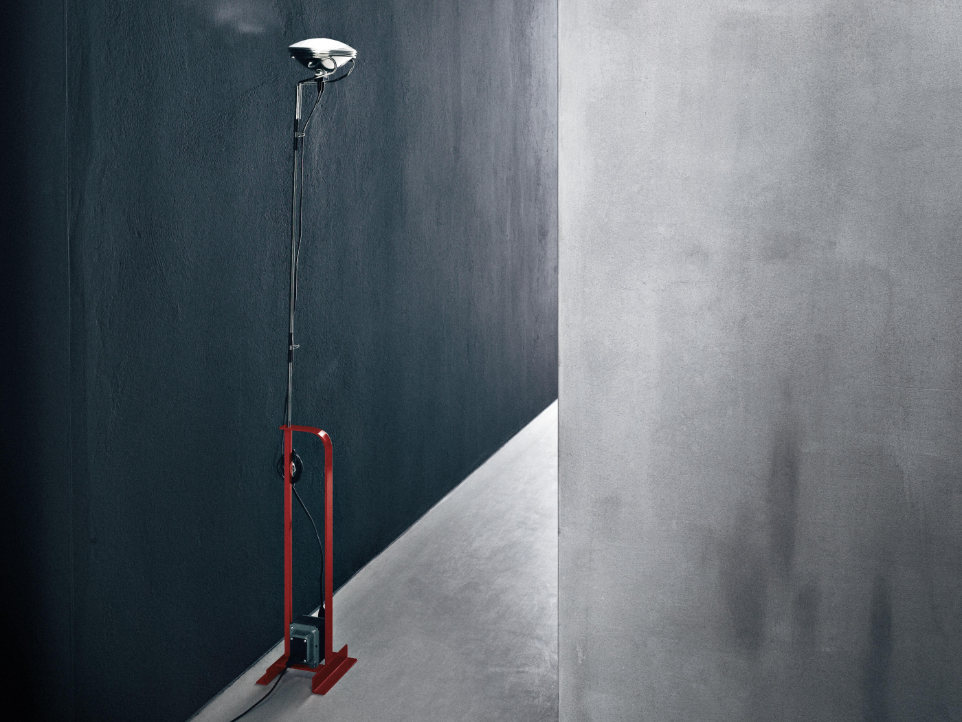 Toio led red floor castiglioni flos 01