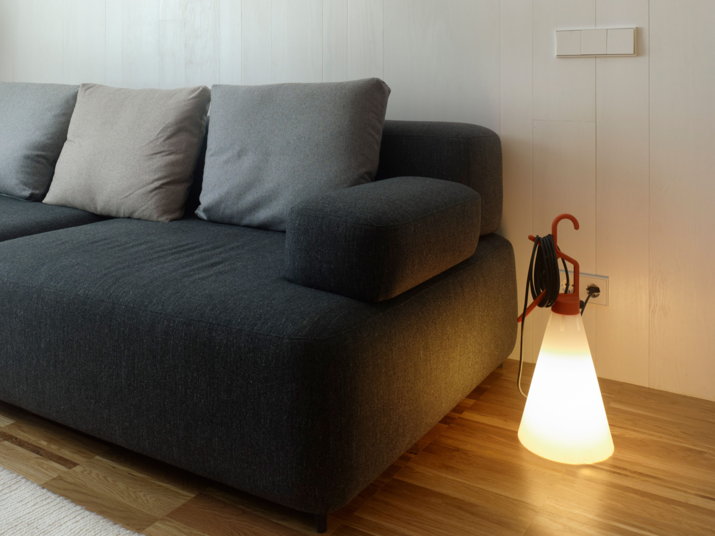 Mayday orange black table grcic flos 01