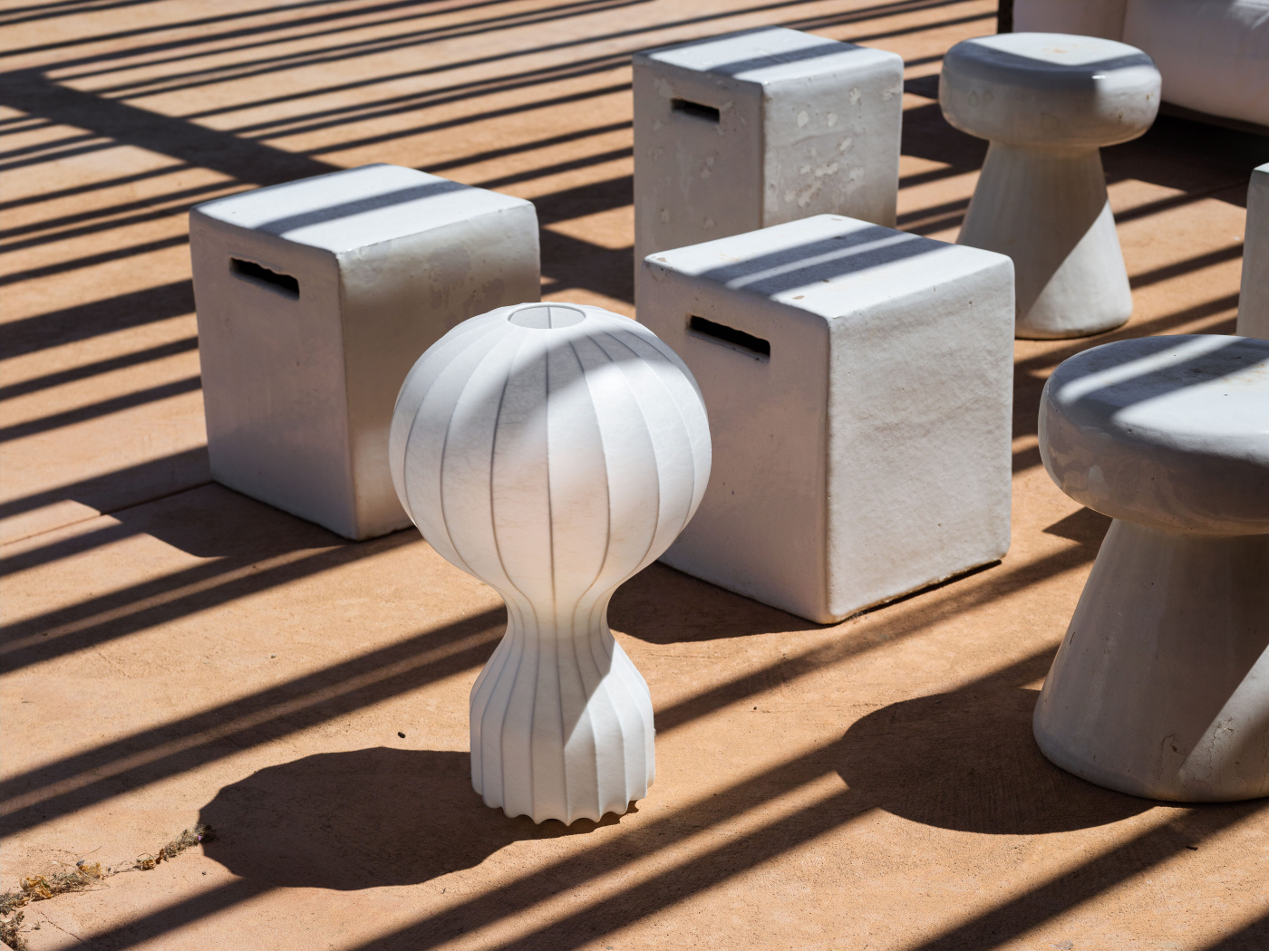 Gatto white table castiglioni flos 01