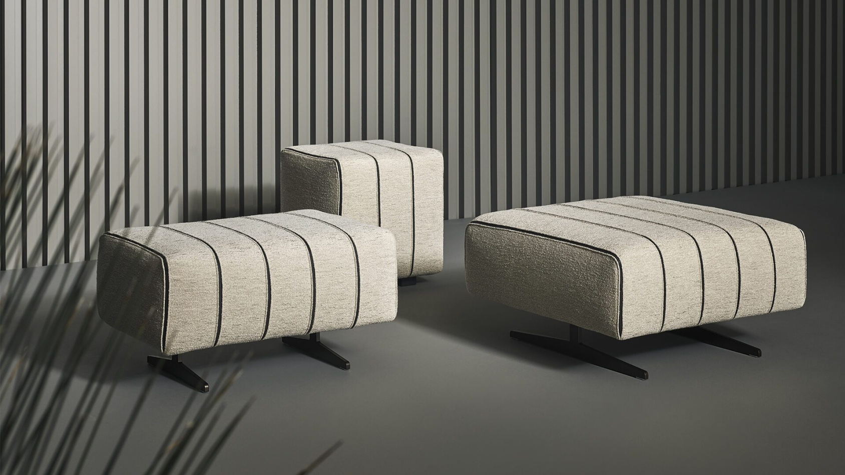 Bonaldo pouf mark main slider 01 1920x1080