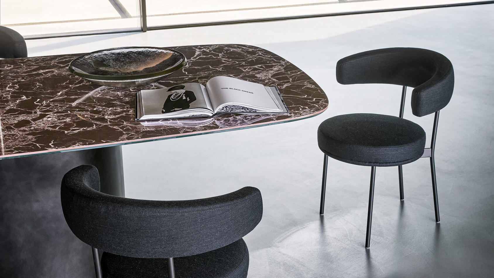 Bonaldo sedie neuilly main slider 02 1920x1080