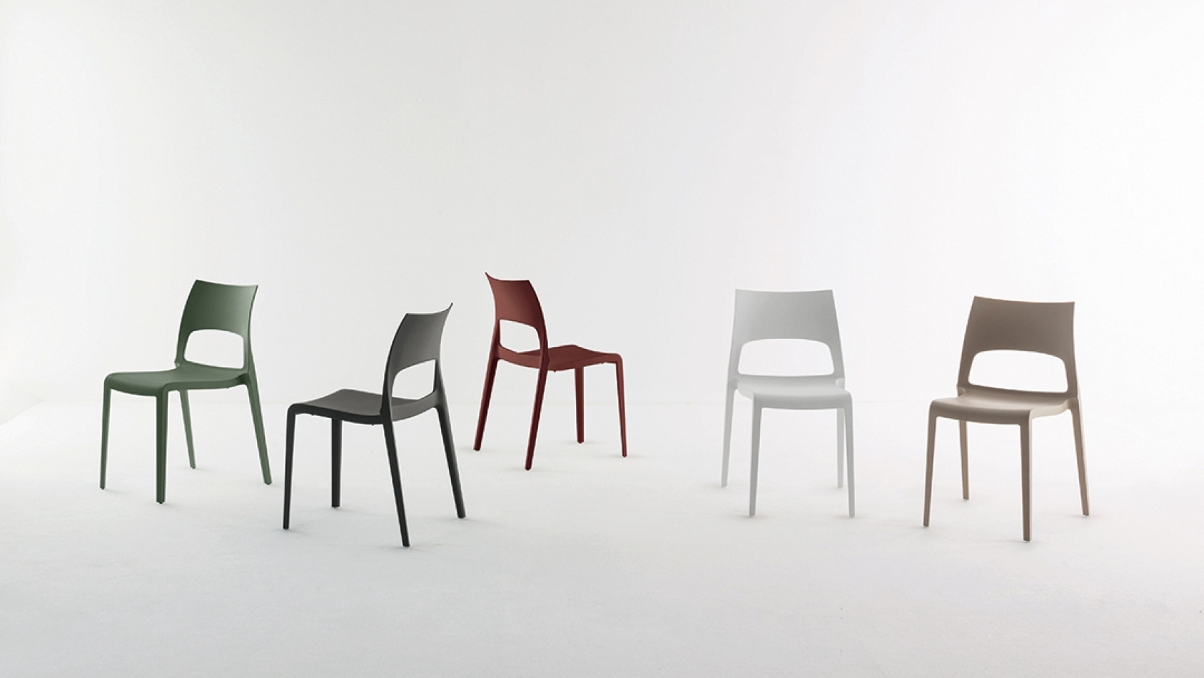 Bonaldo sedie in plastica idole gallery 03 1