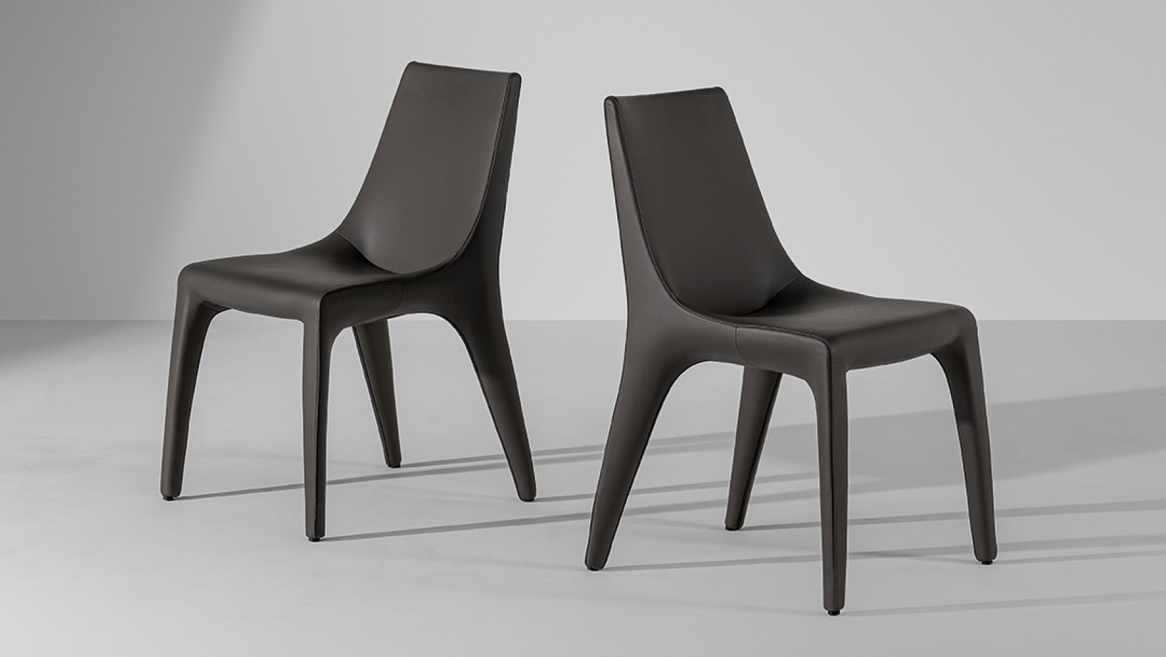 Bonaldo sedie imbottite tiptoe main slider 01 5 1920x1080