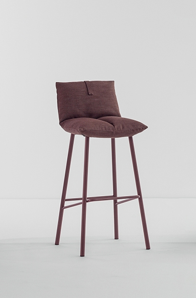 Bonaldo sgabelli pil too main slider 4 1920x1080
