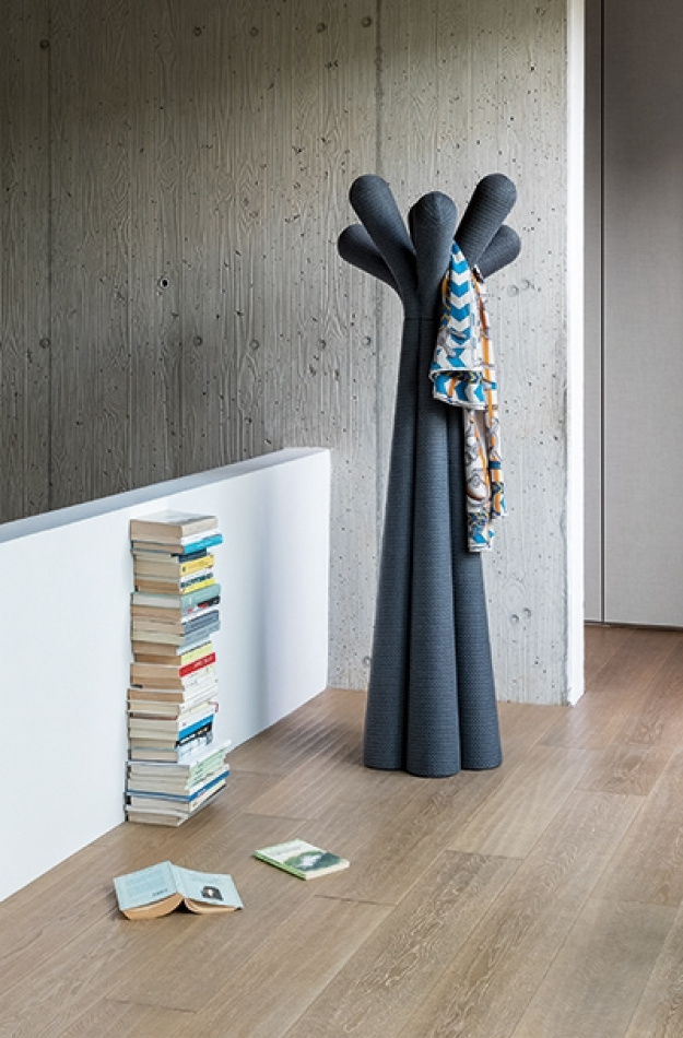 Bonaldo appendiabito anemone stilllife 1 1920x1080