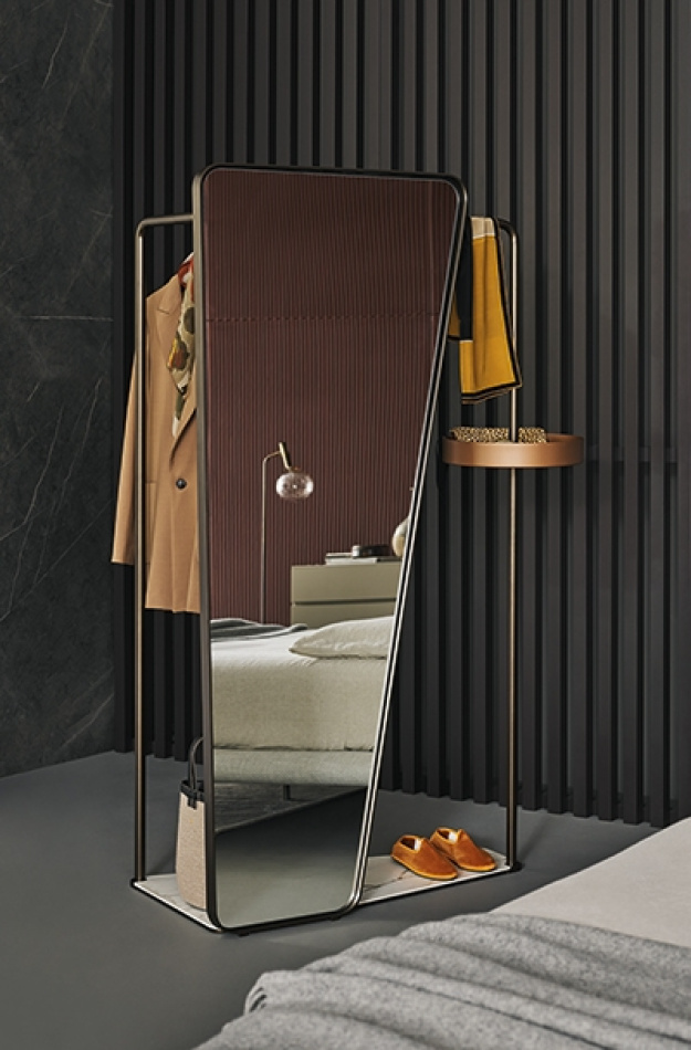 Bonaldo appendiabito camillo main slider 02 1920x1080