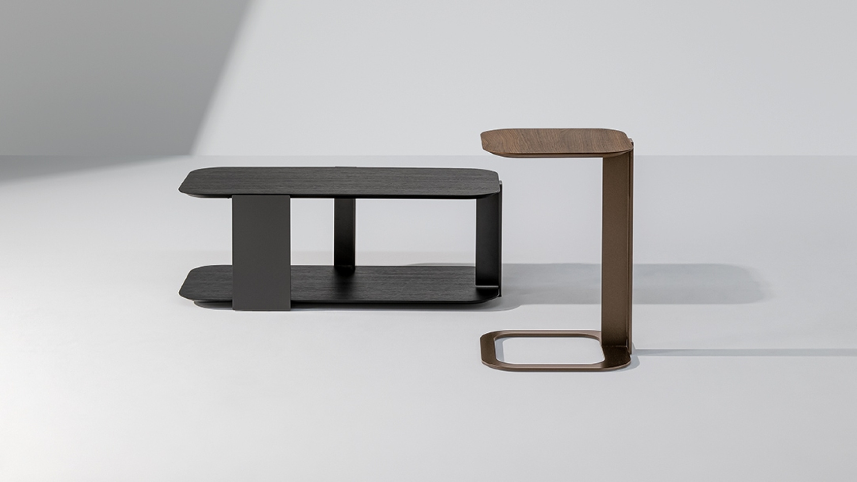 Bonaldo tavolini paddle main slider 01 1920x1080