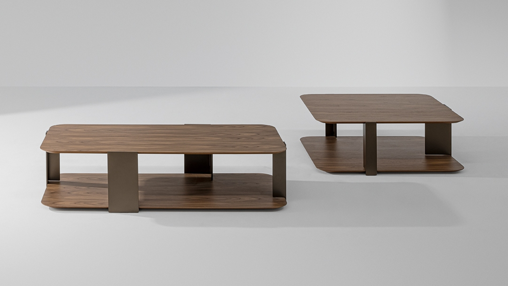 Bonaldo tavolini paddle main slider 01 1920x1080