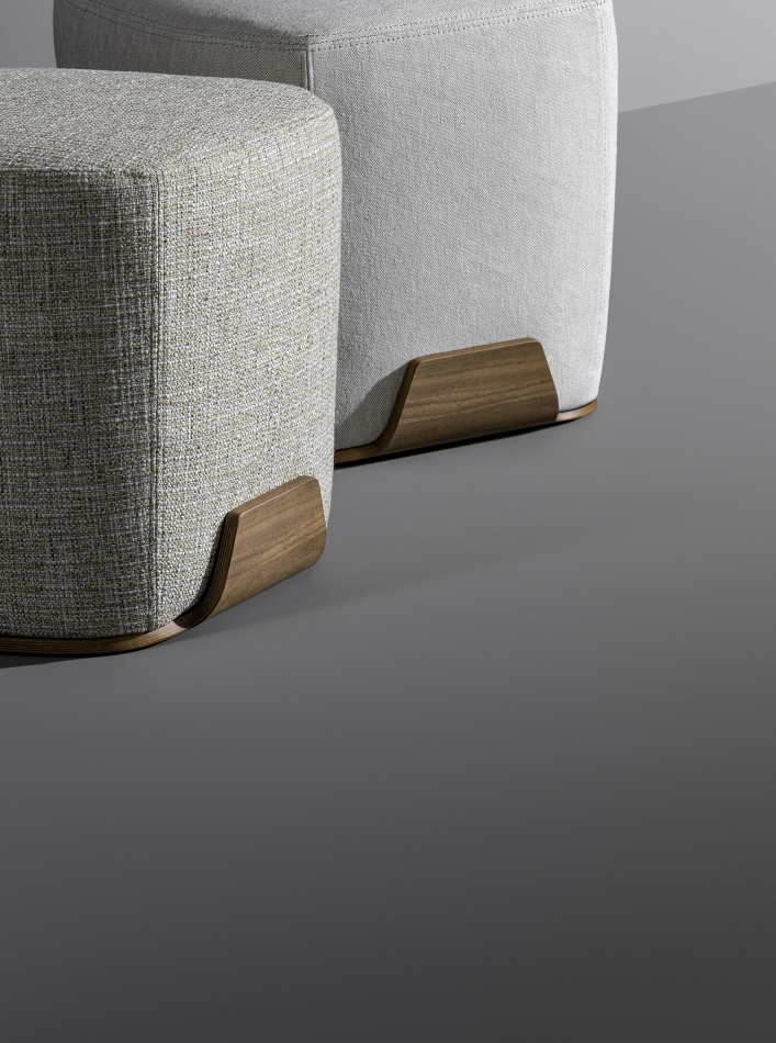 Bonaldo pouf olos pouf main slider 01 1920x1080