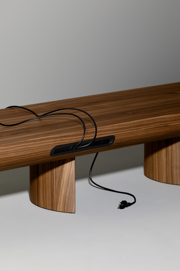 Bonaldo portatv sculptural main slider 1920x1080