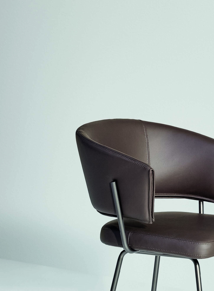 Bonaldo sgabelli bahia too main slider 1920x1080