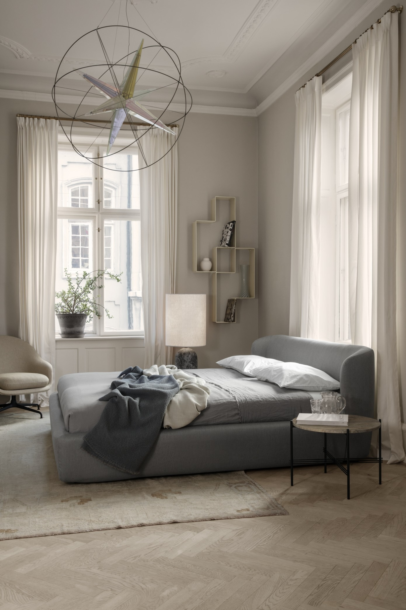 CDC1 Lounge Chair Gravity Floor Lamp Adnet Coffee Table Multi Lite Table Lamp CDC1 Sofa TS Coffee Table 9602 Floor Lamp CDC1 Sofa On