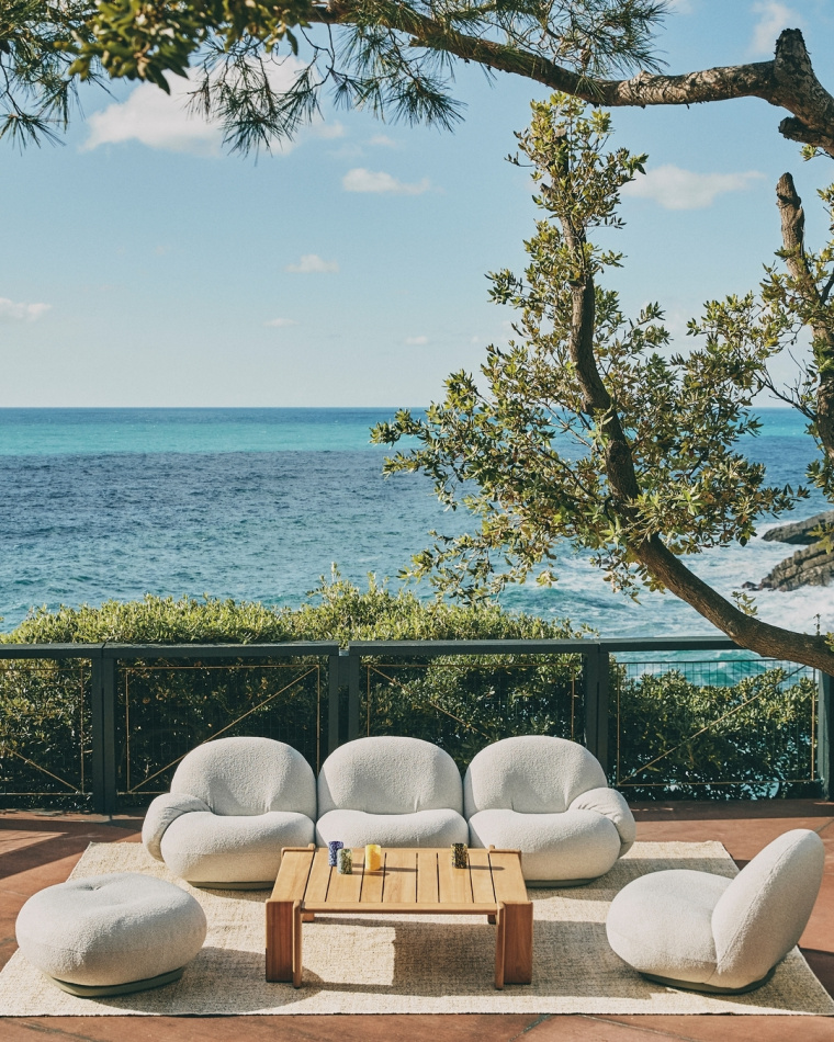 Gubi Gubi Goes Al Fresco Pacha Obello Ts Atmosfera