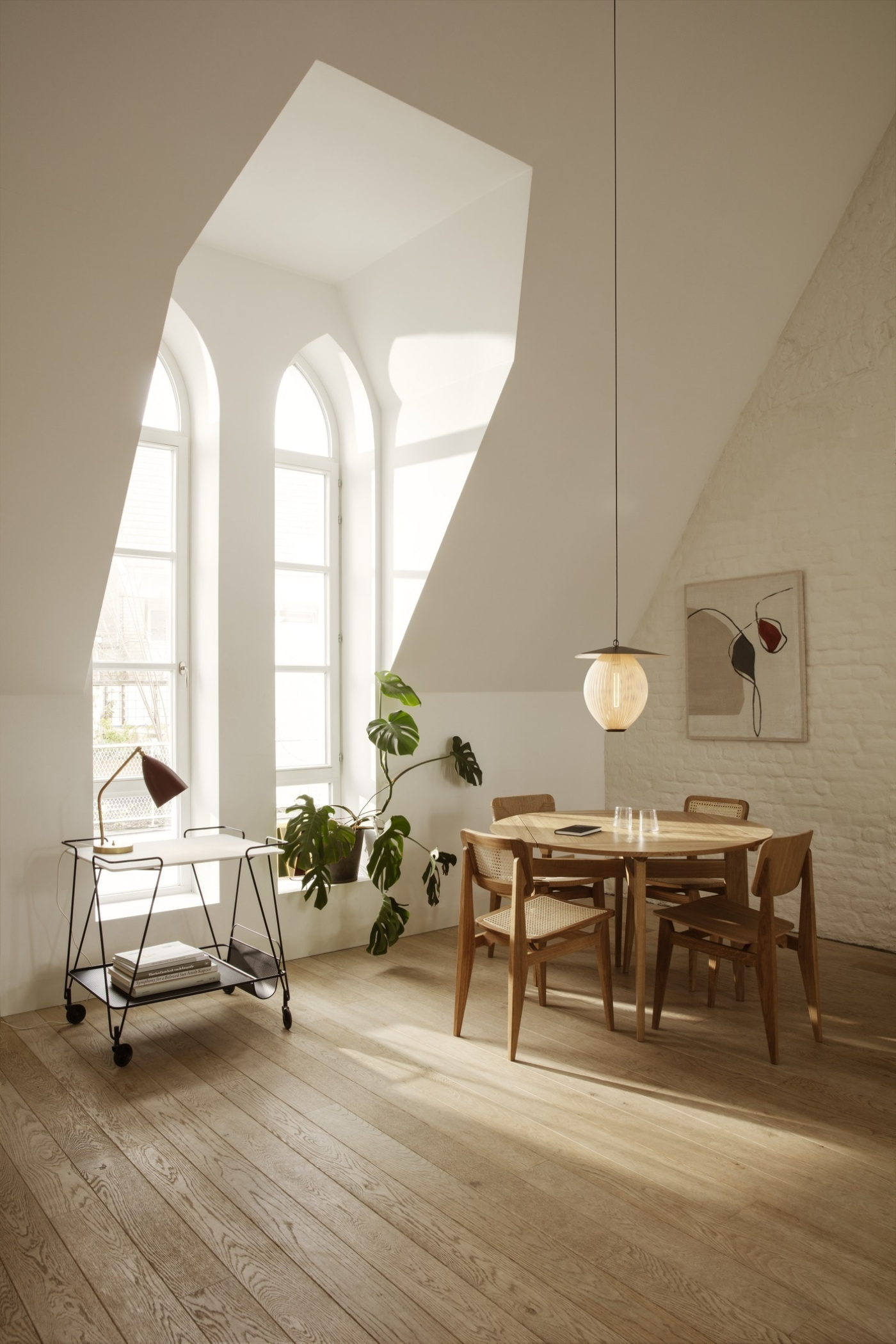 Adnet Wall Mirror Circular GUBI Dining Table Elliptical Satellite Pendant Masculo Dining Chair Sledge Base Dedal Shelf On 1