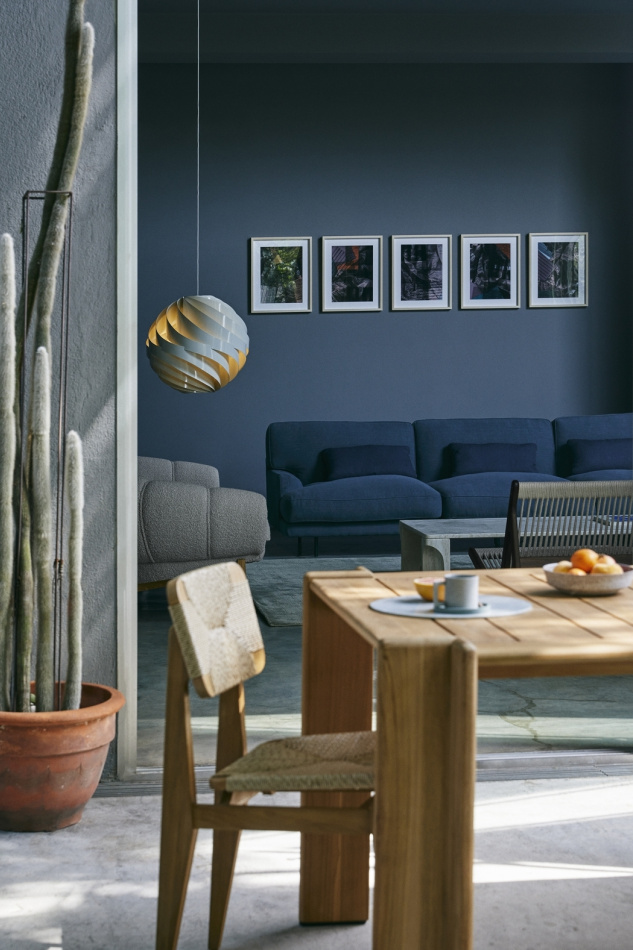 Trans Showroom 8666 2000x1400px