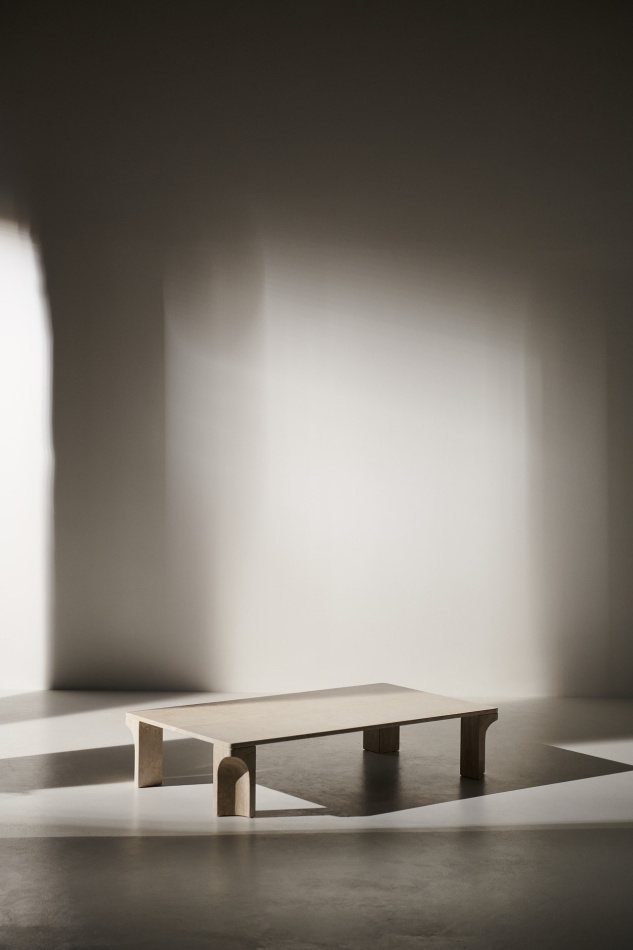 Trans Showroom 8666 2000x1400px