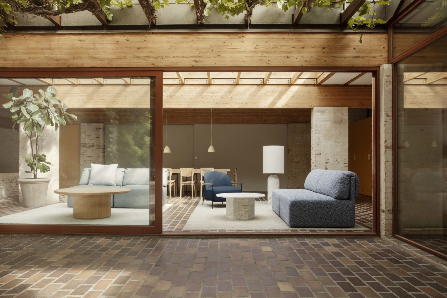 Gravity Table Lamp Mategot Trolley C Chair Dining Chair S Table extendable BL9 Pendant On 02