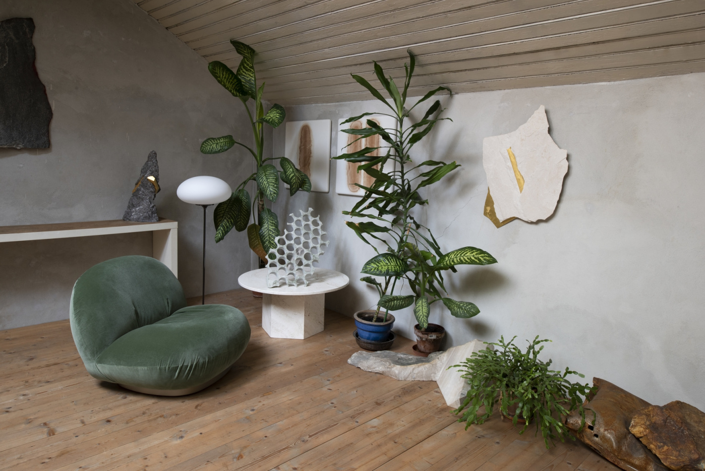 Epic Coffee Table 2000x1400px 2