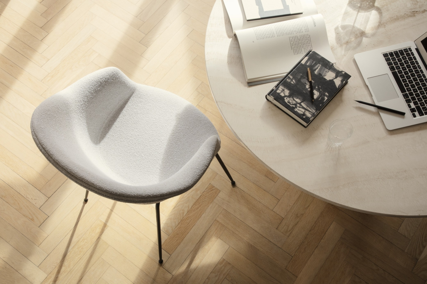 Beetle Dining Chair 03