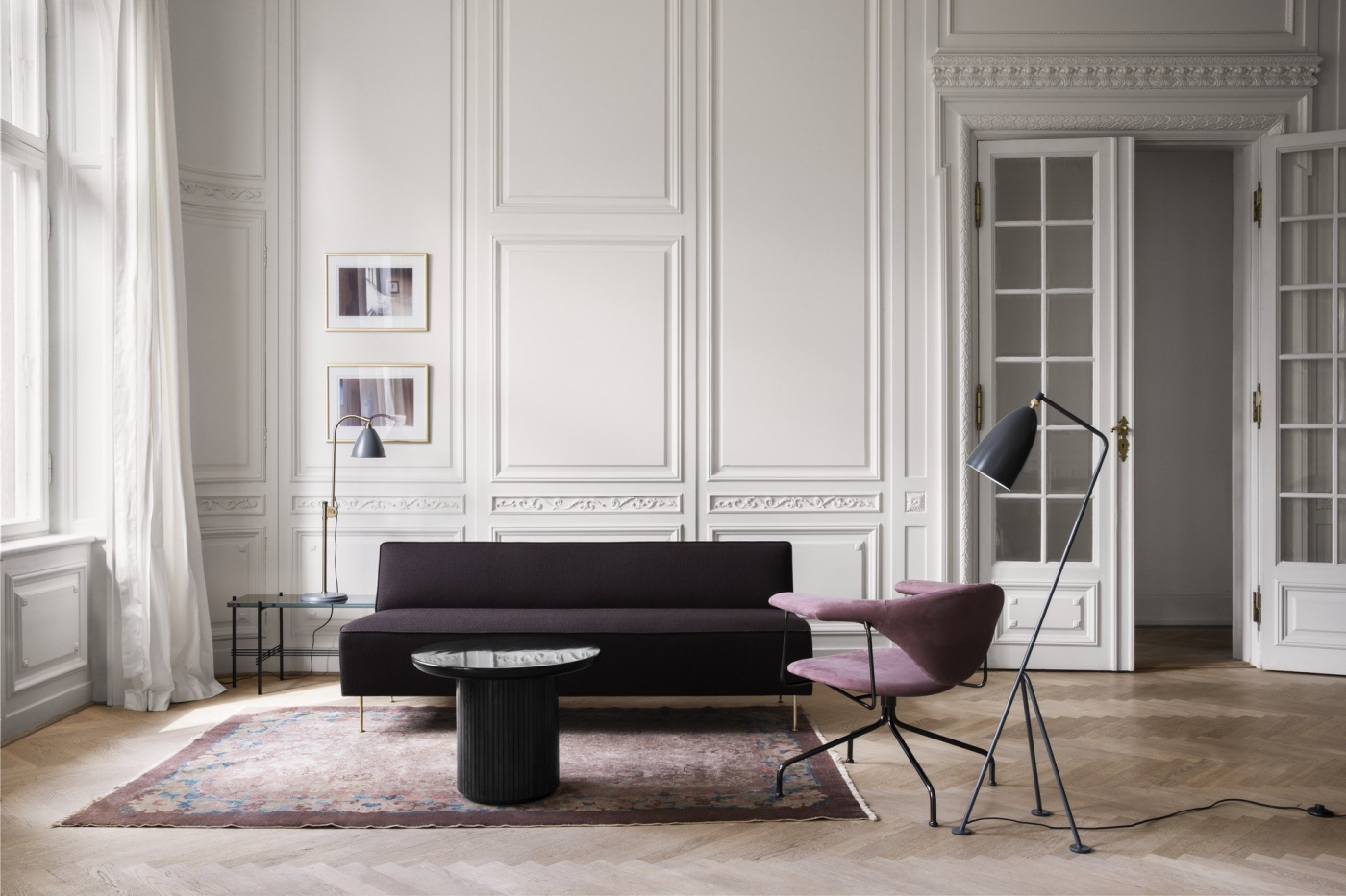 TS Console BL1 Table Lamp Modern Line Sofa Moon Lounge Table Masculo Lounge Chair Swivel Base Grashoppa Floor Lamp