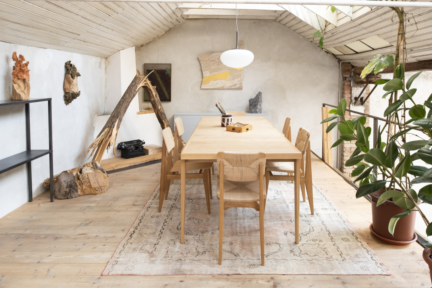 Gravity Table Lamp Mategot Trolley C Chair Dining Chair S Table extendable BL9 Pendant On 02