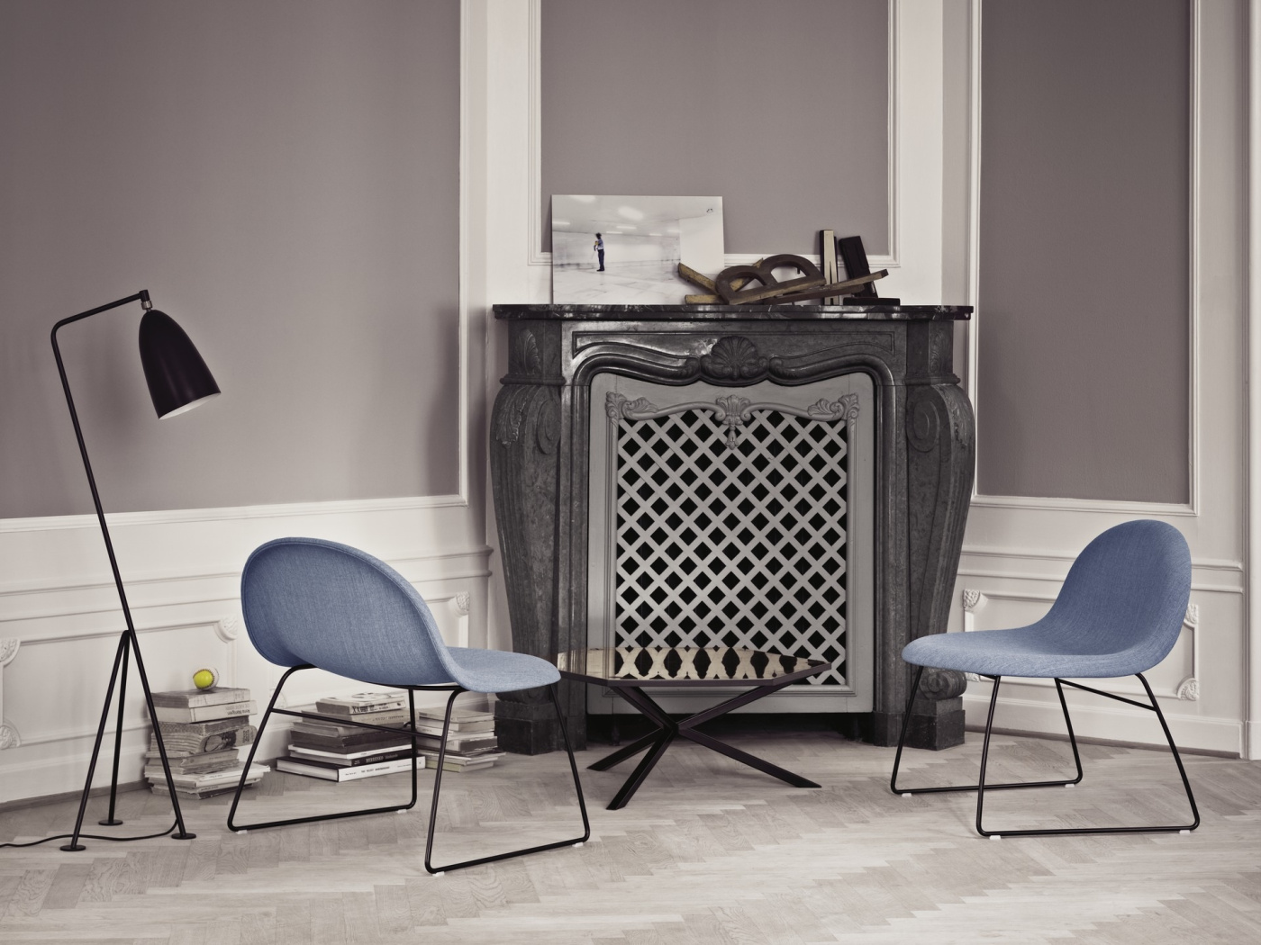 TS Console BL1 Table Lamp Modern Line Sofa Moon Lounge Table Masculo Lounge Chair Swivel Base Grashoppa Floor Lamp