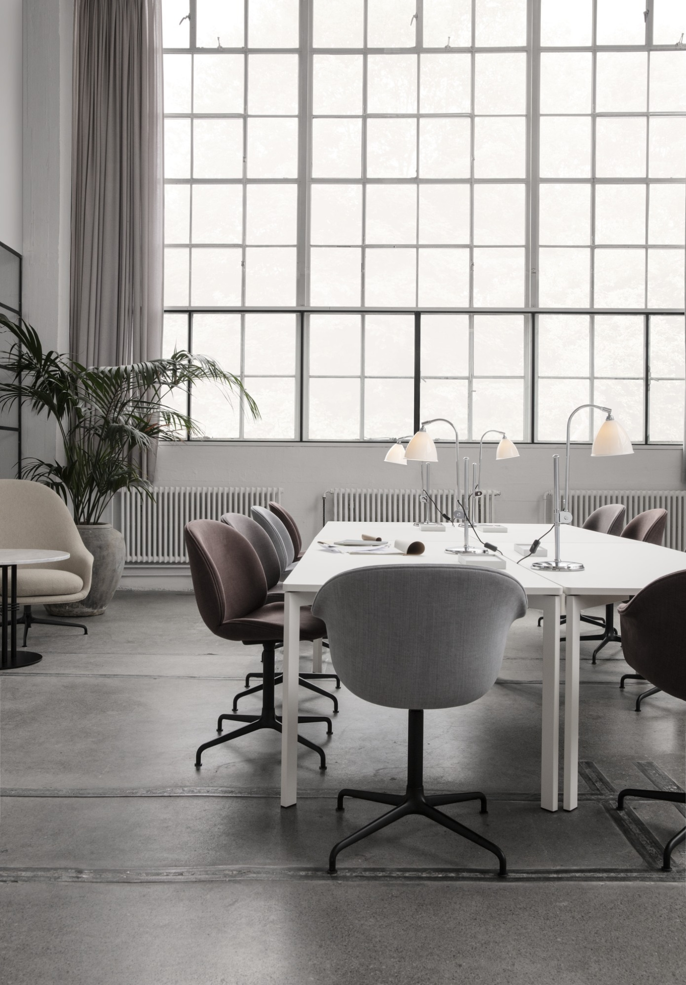 TS Console BL1 Table Lamp Modern Line Sofa Moon Lounge Table Masculo Lounge Chair Swivel Base Grashoppa Floor Lamp