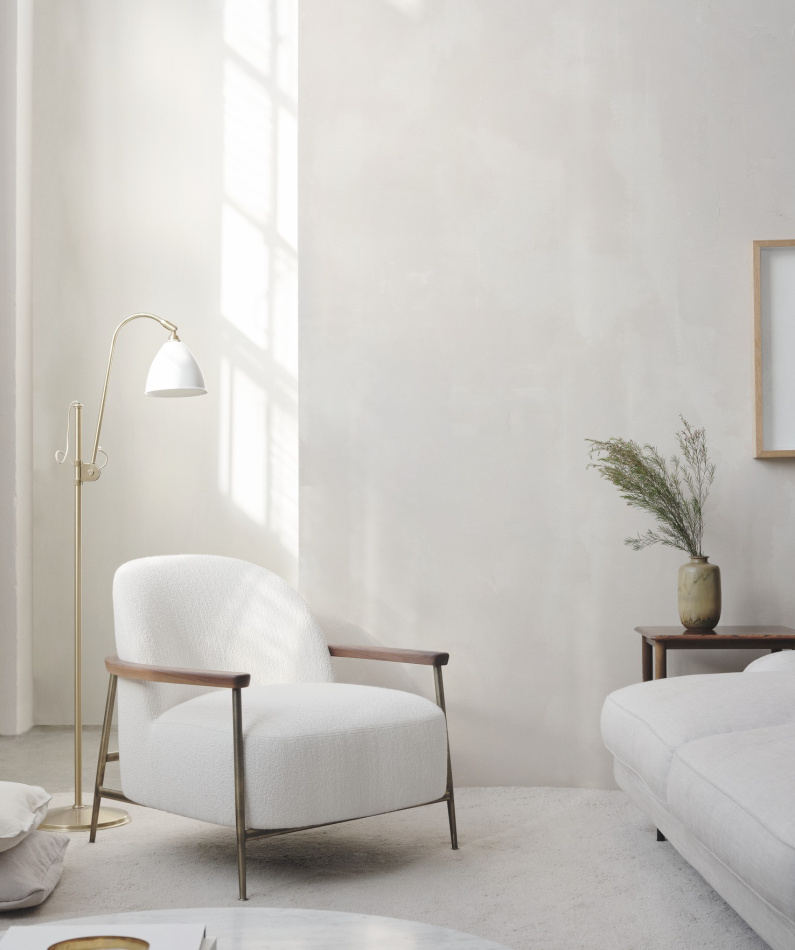 Trefle Stool Grashoppa Floor Lamp Sejour Lounge Chair Grashoppa Pendant IOI Coffee Table On