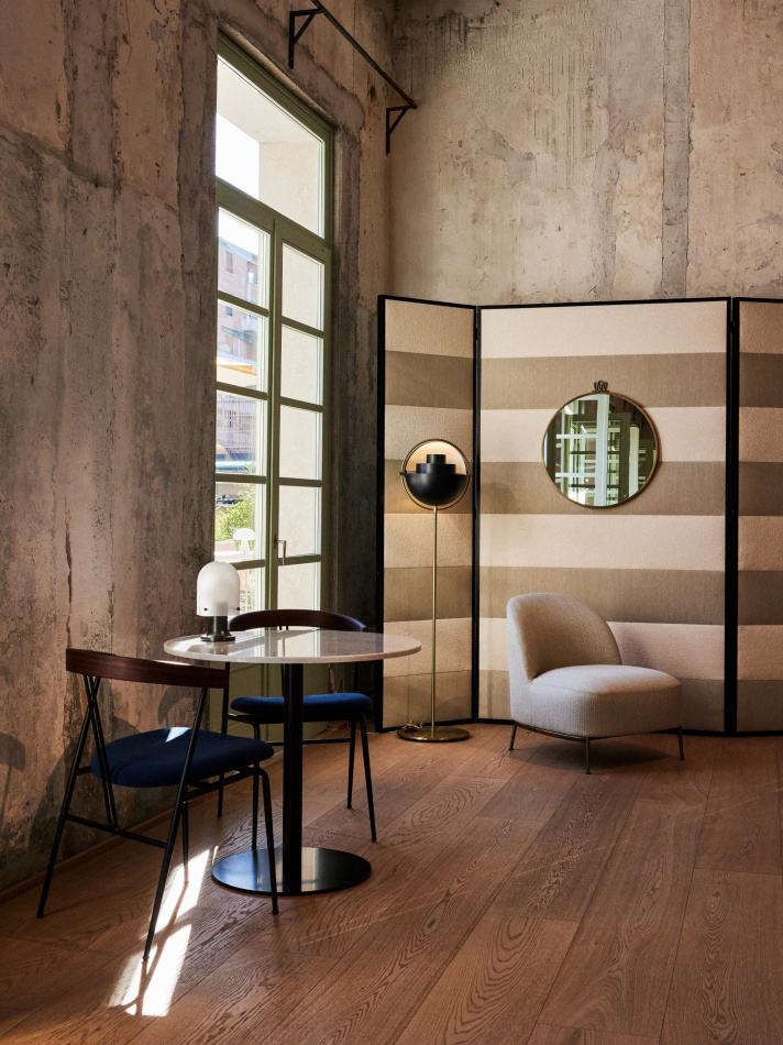 Trefle Stool Grashoppa Floor Lamp Sejour Lounge Chair Grashoppa Pendant IOI Coffee Table On