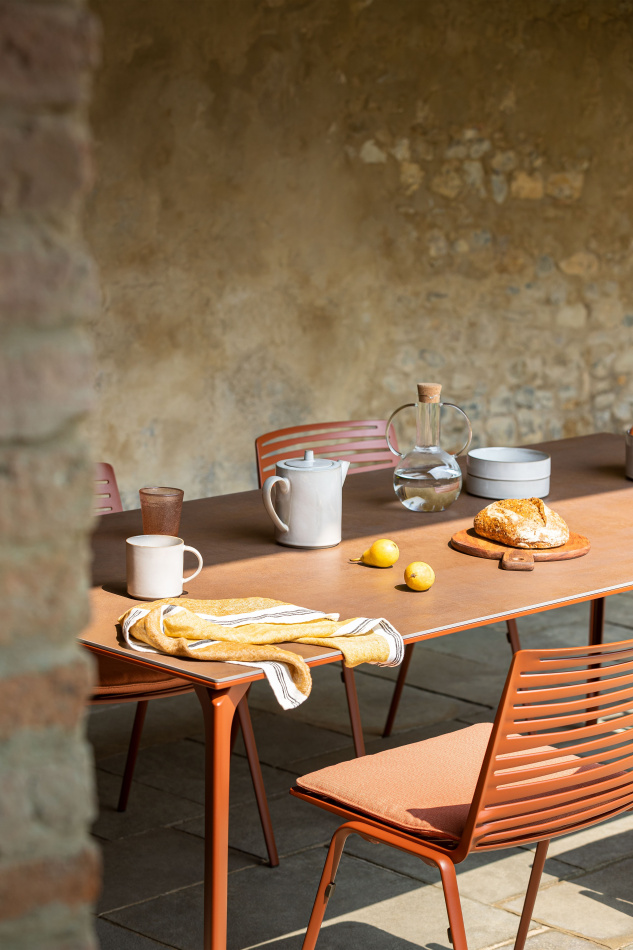 Fast Allsize table with iroko