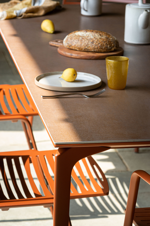 Fast Allsize table with iroko