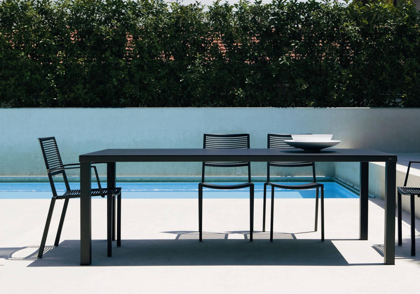 Fast Easy table and chairs